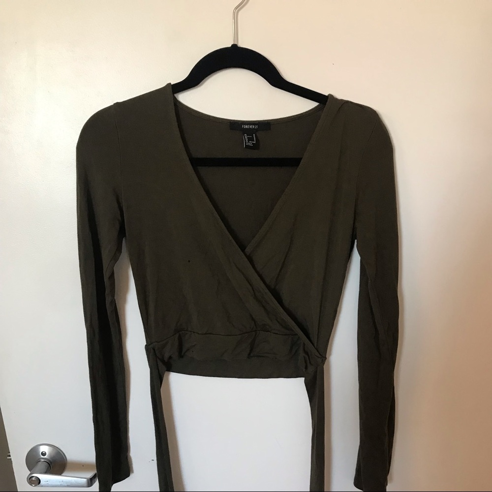 Forever 21 long sleeve crop top